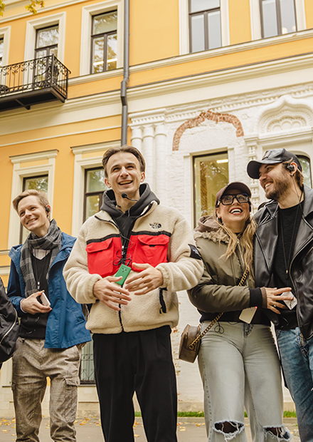 Стендап-экскурсия по Москве