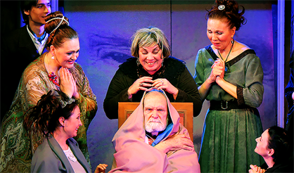 Фома Фомич созидает всеобщее счастье...