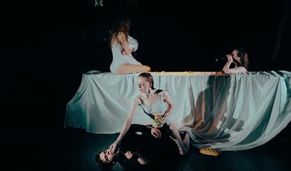 Вишневый сад. Любовь на крови