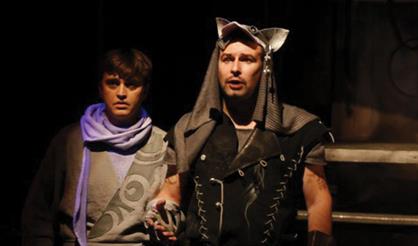 По зеленым холмам океана