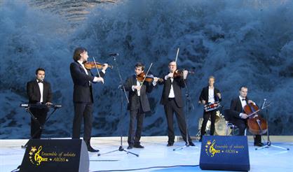 Надежды маленький оркестрик