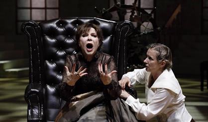 Васса Железнова