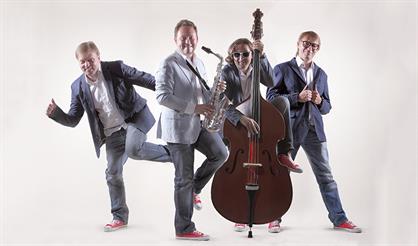 Алекс Новиков. Лунными тропами