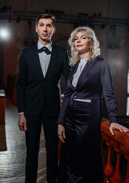 The Planets. Два органа и хор