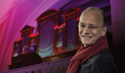 Играет Хансйорг Альбрехт, орган (Германия)