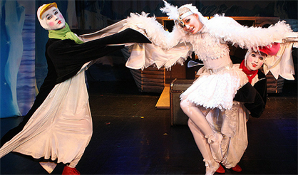 А третий пингвин в чемодане