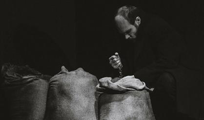 Три мешка сорной пшеницы